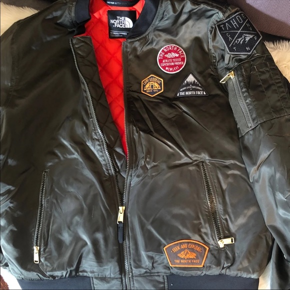 ‼️SOLD‼️North Face Bomber Jacket - Picture 3 of 5